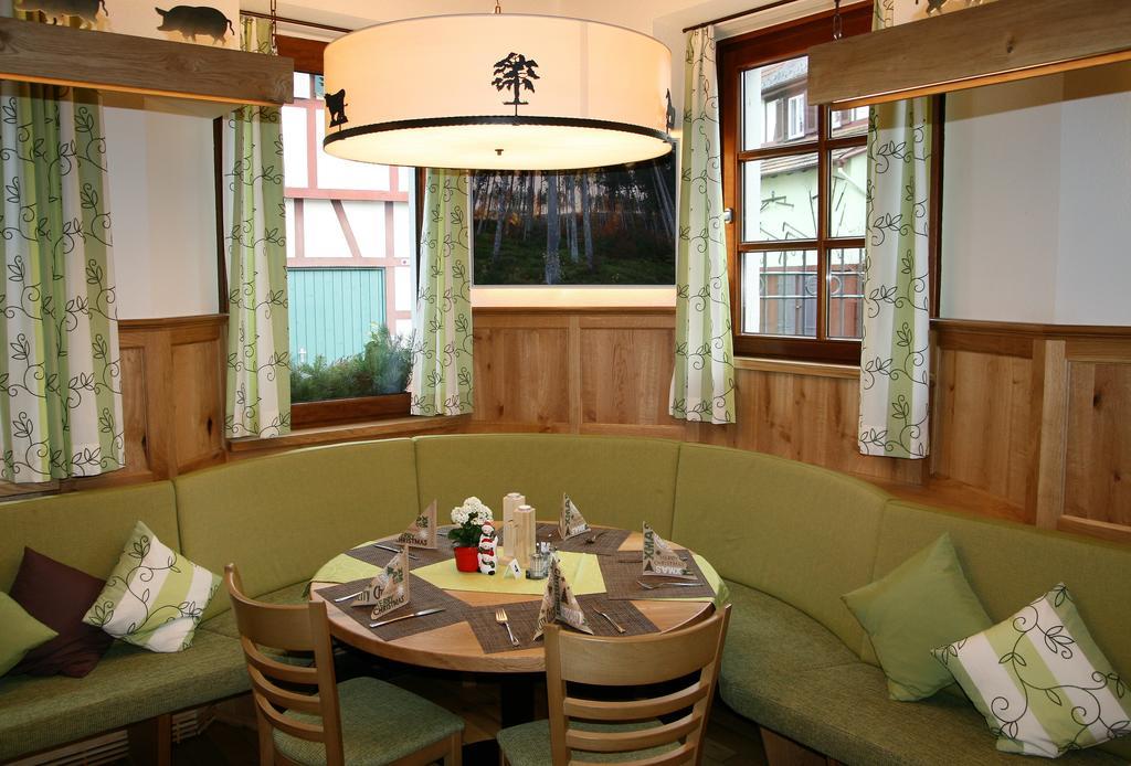 Loffenau Hotel - Restaurant - Metzgerei Sonne מראה חיצוני תמונה